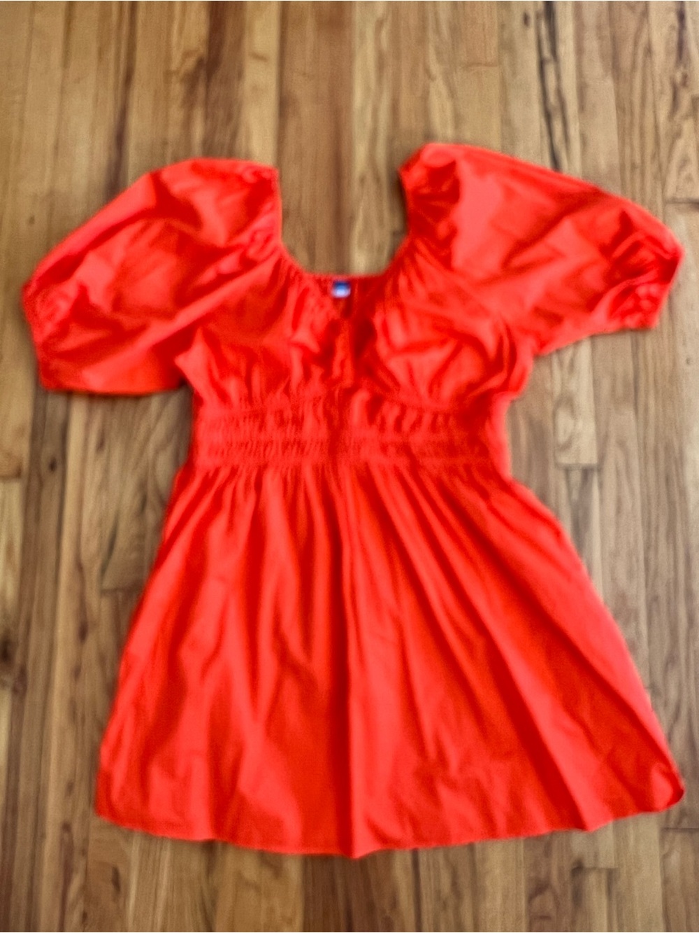 Old Navy Smocked Waist Cotton Mini Dress. NWOT has Pockets
